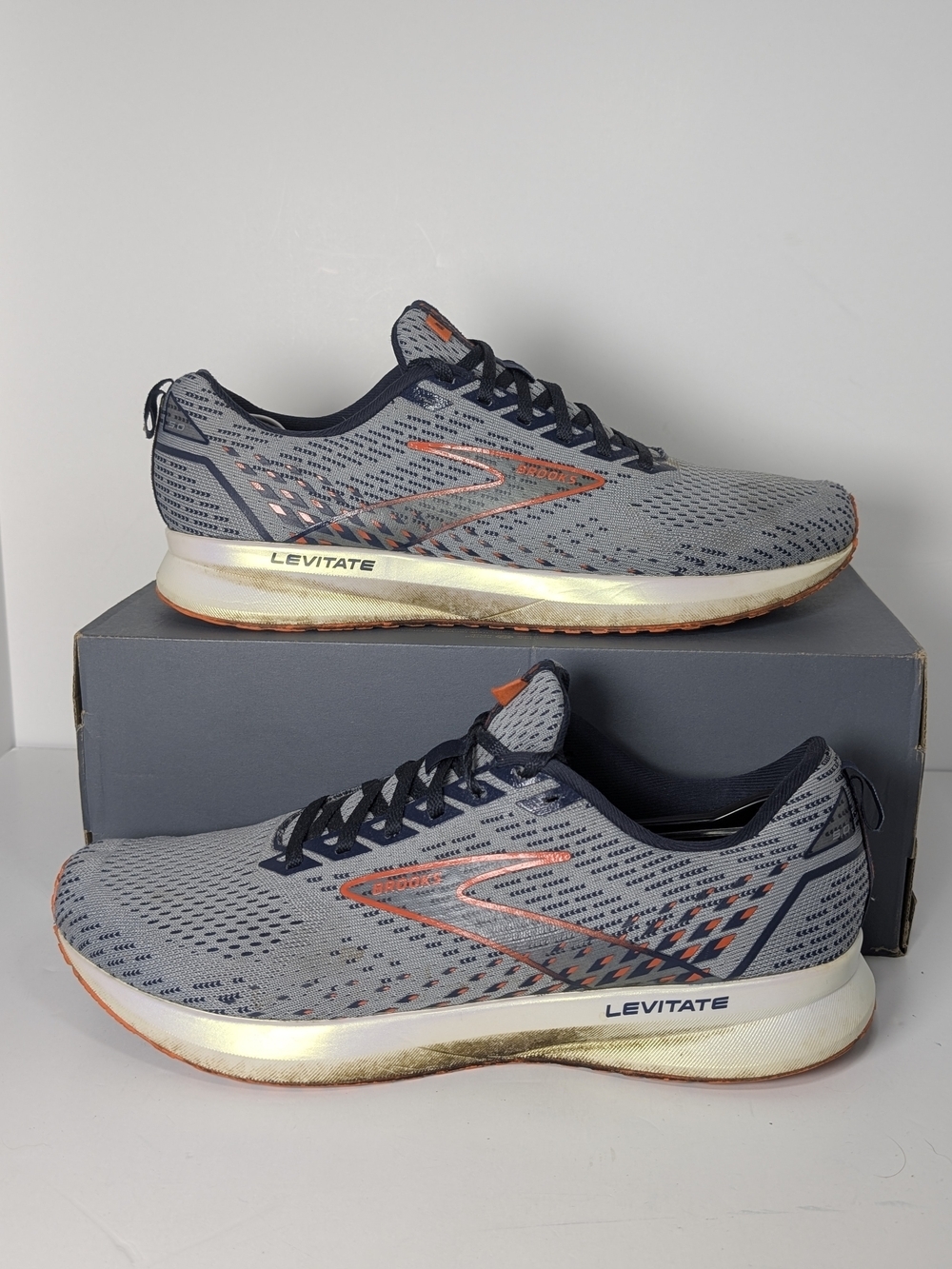 Brooks Levitate 5 Men's Running Shoes Size 11.5